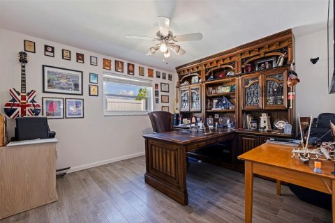 Casa en venta en Saint Petersburg, Florida, 4 dormitorios, 220.09 m2 № 2386147 - foto 22