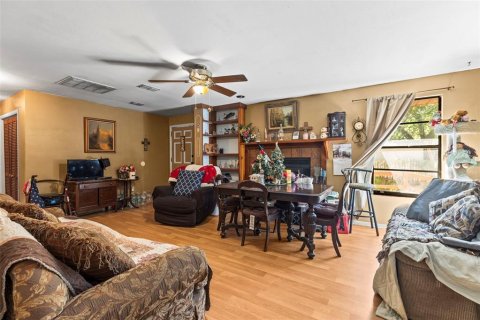 Casa en venta en Nobleton, Florida, 4 dormitorios, 189.24 m2 № 1642925 - foto 11