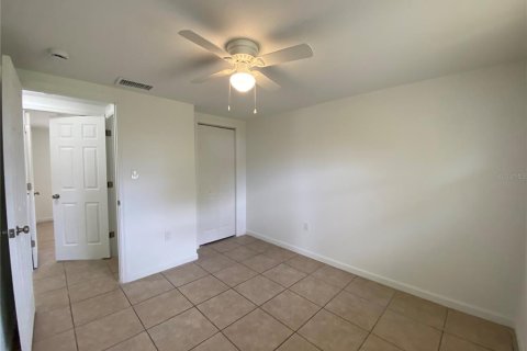 Apartamento en alquiler en Punta Gorda, Florida, 2 dormitorios, 70.23 m2 № 1793736 - foto 4