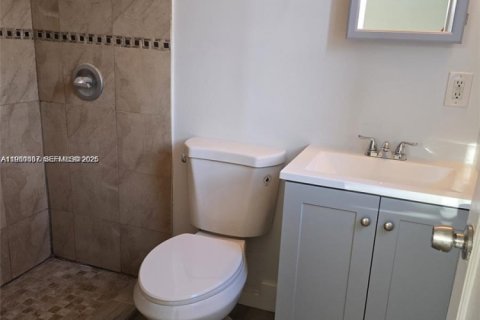 Apartment in Miami, Florida 2 bedrooms, 90.67 sq.m. № 2021828 - photo 5