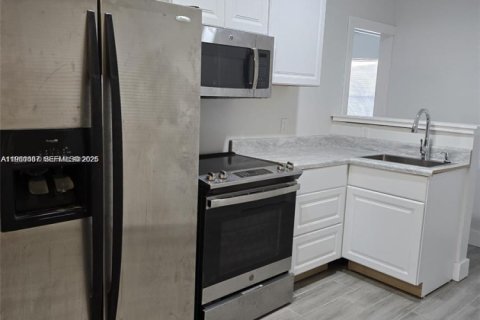 Apartment in Miami, Florida 2 bedrooms, 90.67 sq.m. № 2021828 - photo 8