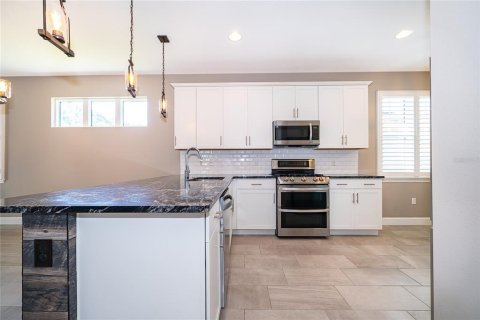 Villa ou maison à vendre à DeLand, Floride: 2 chambres, 153.38 m2 № 2334183 - photo 13