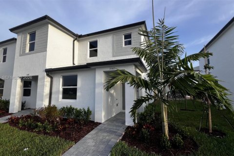 Touwnhouse à Miami, Floride 3 chambres, 120.77 m2 № 2064397
