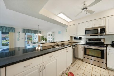 Condominio en venta en Punta Gorda, Florida, 3 dormitorios, 171.4 m2 № 1670657 - foto 5