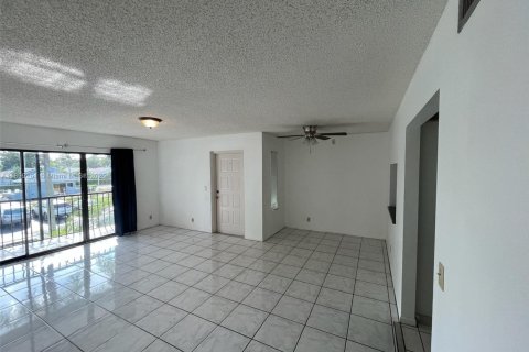 Condo à West Palm Beach, Floride, 2 chambres  № 2039872