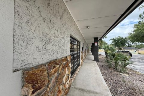 Commercial property in Tampa, Florida 788.93 sq.m. № 2233192 - photo 6