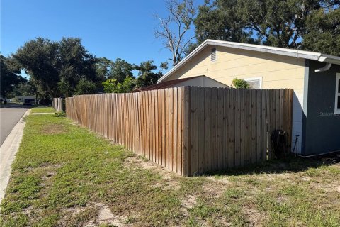 Casa en venta en Saint Petersburg, Florida, 3 dormitorios, 93.65 m2 № 2387586 - foto 3