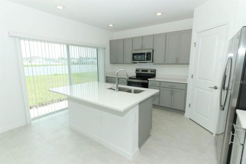 House in Kissimmee, Florida 3 bedrooms, 140.28 sq.m. № 1687866 - photo 5