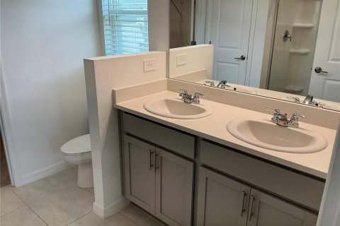 House in Kissimmee, Florida 3 bedrooms, 140.28 sq.m. № 1687866 - photo 15