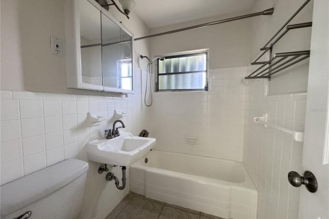 Casa en alquiler en Port Charlotte, Florida, 3 dormitorios, 98.1 m2 № 1684580 - foto 7