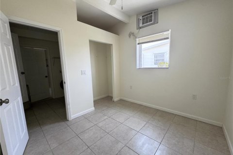 Casa en alquiler en Port Charlotte, Florida, 3 dormitorios, 98.1 m2 № 1684580 - foto 12