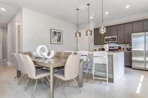 Casa en alquiler en Four Corners, Florida, 3 dormitorios, 158.31 m2 № 1843244 - foto 2