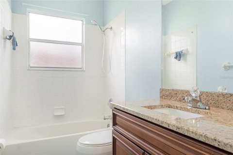 House in Kissimmee, Florida 4 bedrooms, 215.35 sq.m. № 1827079 - photo 25
