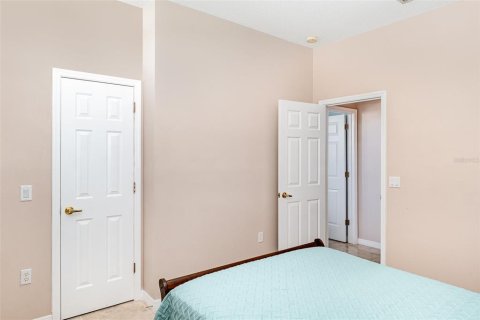 House in Kissimmee, Florida 4 bedrooms, 215.35 sq.m. № 1827079 - photo 21