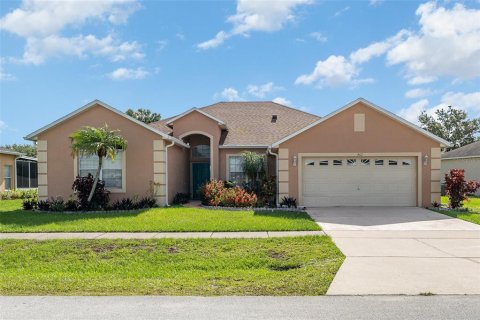 House in Kissimmee, Florida 4 bedrooms, 215.35 sq.m. № 1827079 - photo 9