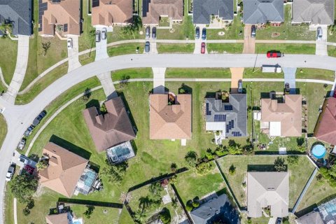 House in Kissimmee, Florida 4 bedrooms, 215.35 sq.m. № 1827079 - photo 30