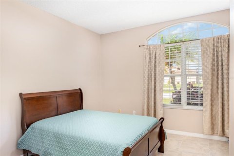 House in Kissimmee, Florida 4 bedrooms, 215.35 sq.m. № 1827079 - photo 20