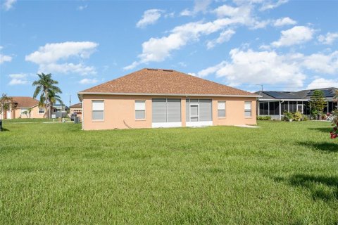 House in Kissimmee, Florida 4 bedrooms, 215.35 sq.m. № 1827079 - photo 29
