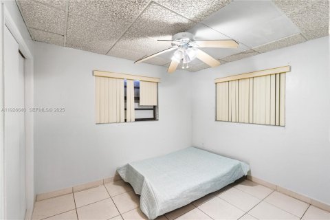 House in Miramar, Florida 2 bedrooms, 90.3 sq.m. № 1986534 - photo 14