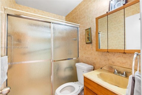 House in Miramar, Florida 2 bedrooms, 90.3 sq.m. № 1986534 - photo 16