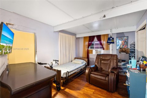 House in Miramar, Florida 2 bedrooms, 90.3 sq.m. № 1986534 - photo 17