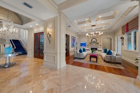 House in Palm Harbor, Florida 5 bedrooms, 638.8 sq.m. № 2430458 - photo 19