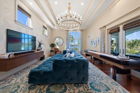 House in Palm Harbor, Florida 5 bedrooms, 638.8 sq.m. № 2430458 - photo 7