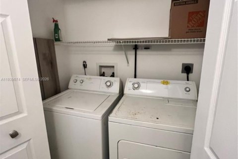 Copropriété à louer à Hypoluxo, Floride: 2 chambres, 80.55 m2 № 1997399 - photo 10