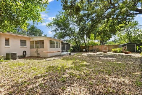 House in Orlando, Florida 3 bedrooms, 125.51 sq.m. № 1755449 - photo 14