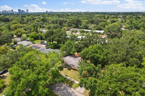 House in Orlando, Florida 3 bedrooms, 125.51 sq.m. № 1755449 - photo 28