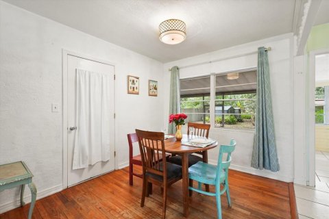 House in Orlando, Florida 3 bedrooms, 125.51 sq.m. № 1755449 - photo 5