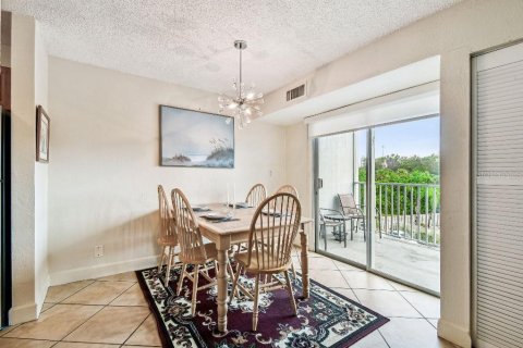 Condo in Saint Petersburg, Florida, 1 bedroom  № 1789797 - photo 10