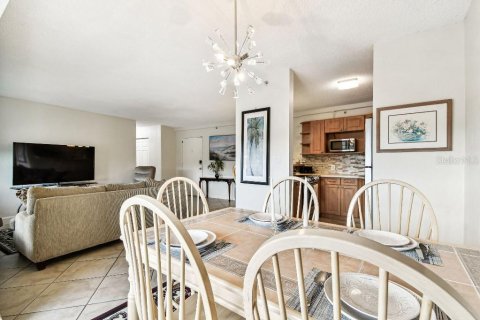 Condo in Saint Petersburg, Florida, 1 bedroom  № 1789797 - photo 13