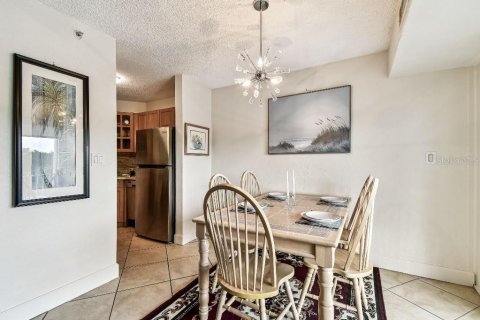 Condo in Saint Petersburg, Florida, 1 bedroom  № 1789797 - photo 12
