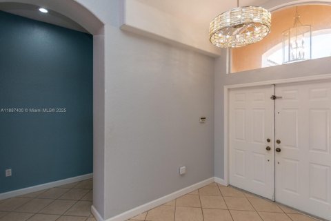 Снять в аренду виллу или дом в Мирамар, Флорида 3 спальни, 230.4м2, № 1941677 - фото 5