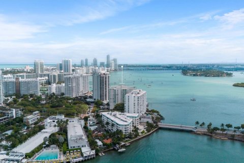 Condominio en alquiler en Miami Beach, Florida, 2 dormitorios, 120.96 m2 № 1929363 - foto 27