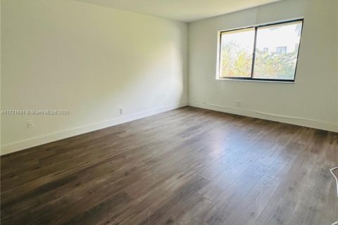 Condo in Weston, Florida, 2 bedrooms  № 1699100 - photo 14