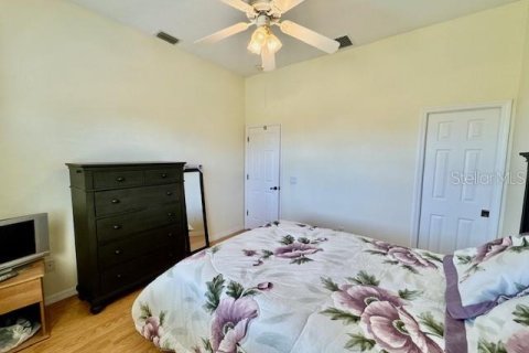 House in Punta Gorda, Florida 3 bedrooms, 188.68 sq.m. № 1543684 - photo 10