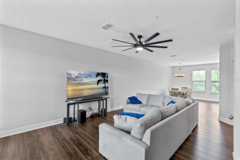 Townhouse in Orlando, Florida 4 bedrooms, 208.29 sq.m. № 2396287 - photo 7