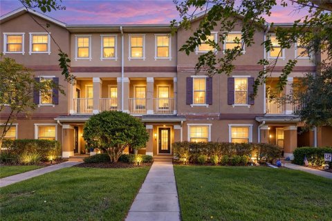 Townhouse in Orlando, Florida 4 bedrooms, 208.29 sq.m. № 2396287