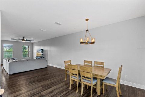Townhouse in Orlando, Florida 4 bedrooms, 208.29 sq.m. № 2396287 - photo 9