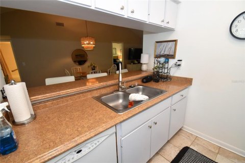 Copropriété à louer à Sarasota, Floride: 2 chambres, 103.31 m2 № 950861 - photo 3