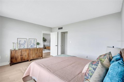 Condo in Sarasota, Florida, 2 bedrooms  № 2373222 - photo 26