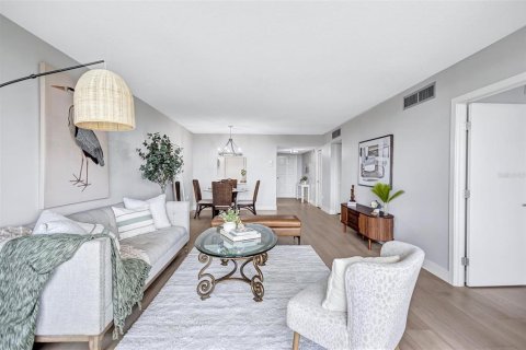 Condo in Sarasota, Florida, 2 bedrooms  № 2373222 - photo 23