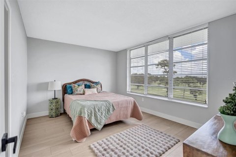 Condo in Sarasota, Florida, 2 bedrooms  № 2373222 - photo 24
