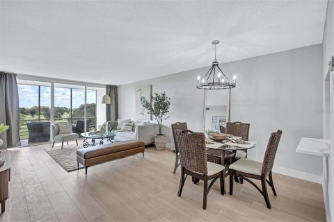 Condo in Sarasota, Florida, 2 bedrooms  № 2373222 - photo 29