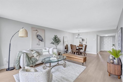 Condo in Sarasota, Florida, 2 bedrooms  № 2373222 - photo 18