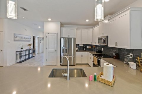 Casa en venta en Davenport, Florida, 8 dormitorios, 405.98 m2 № 1632007 - foto 22