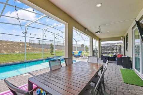 Casa en venta en Davenport, Florida, 8 dormitorios, 405.98 m2 № 1632007 - foto 29