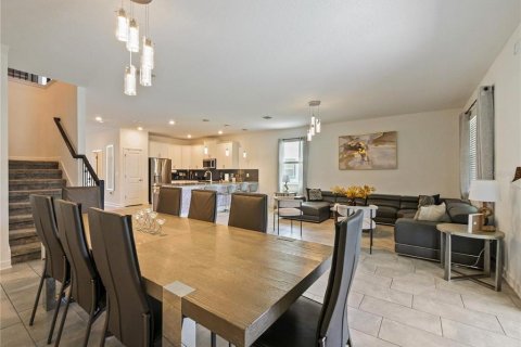 Casa en venta en Davenport, Florida, 8 dormitorios, 405.98 m2 № 1632007 - foto 25
